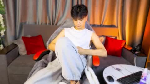 Snapshot of xannell chatting on 01-15-26, 01:26 Elvin online show from 01-15-26, 01:26