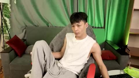 Snapshot of xannell chatting on 02-15-26, 01:52 Elvin online show from 02-15-26, 01:52