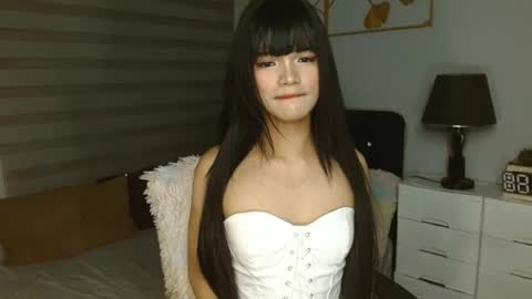 ELLA online show from 06-27-26, 07:35