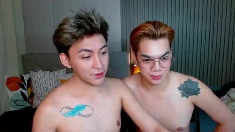 Snapshot of xasianprince4youx chatting on 11-03-25, 06:53 khris online show from 11-03-25, 06:53