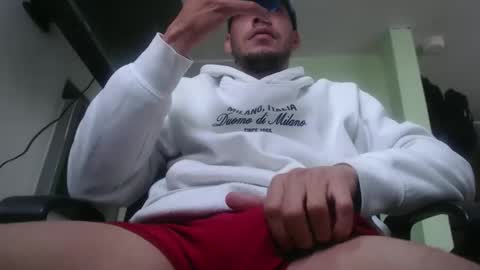 Snapshot of xavicock24 chatting on 02-24-26, 02:15 xavicock24 online show from 02-24-26, 02:15