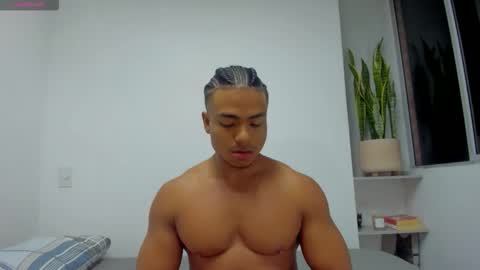 Xavier online show from 10-12-25, 01:59