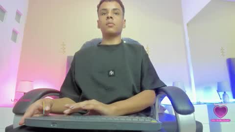 xavier fox   online show from 03-22-26, 02:20