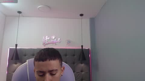 xavii_18_ online show from 03-11-25, 03:45