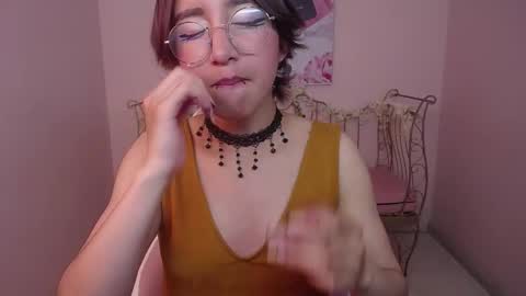 Xayah online show from 01-24-25, 05:42