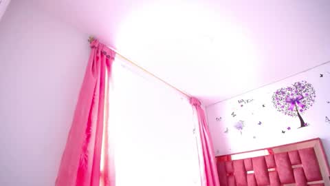 xayu online show from 02-20-25, 06:57