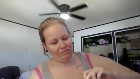 Snapshot of xbeautifulxliex chatting on 03-19-26, 08:46 xbeautifulxliex online show from 03-19-26, 08:46