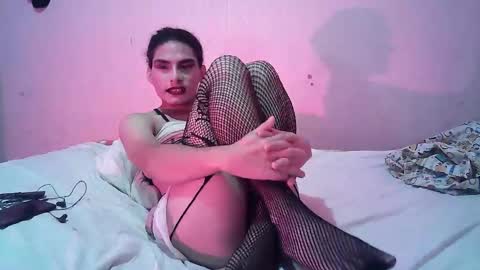 britany   online show from 11-22-25, 04:33