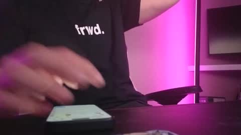 Snapshot of xburst chatting on 02-17-26, 12:51 xburst online show from 02-17-26, 12:51