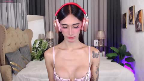Snapshot of xclassyanisha chatting on 02-26-25, 08:59 I LOVEE TO TRAVEL AROUND THE WORLD online show from 02-26-25, 08:59