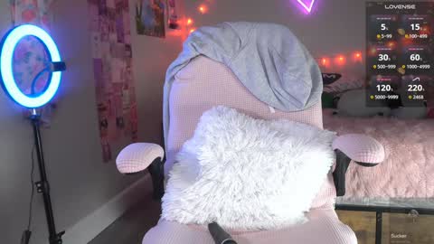 Snapshot of xclusivesecrets chatting on 03-04-26, 06:30 spoil me here online show from 03-04-26, 06:30