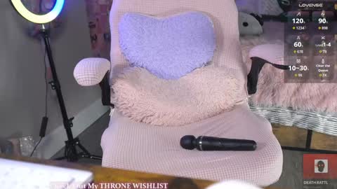 Snapshot of xclusivesecrets chatting on 03-15-26, 07:31 spoil me here online show from 03-15-26, 07:31