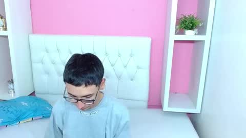 xcoupleplayxx online show from 05-10-26, 03:01