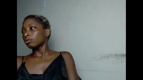 Snapshot of xcreamypussy chatting on 12-17-24, 02:12 xcreamypussy online show from 12-17-24, 02:12