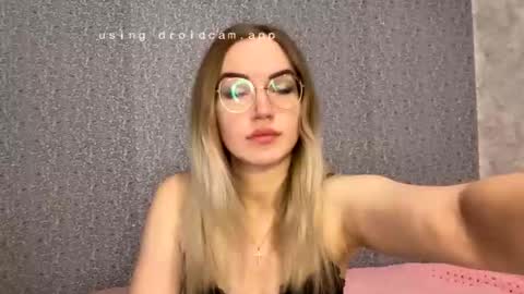 Helen online show from 12-22-25, 06:43