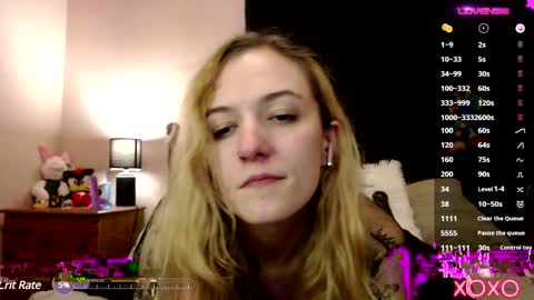 Snapshot of xelliee_rosex chatting on 12-09-24, 02:45 EllieeRose online show from 12-09-24, 02:45