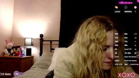 Snapshot of xelliee_rosex chatting on 12-13-24, 06:21 EllieeRose online show from 12-13-24, 06:21