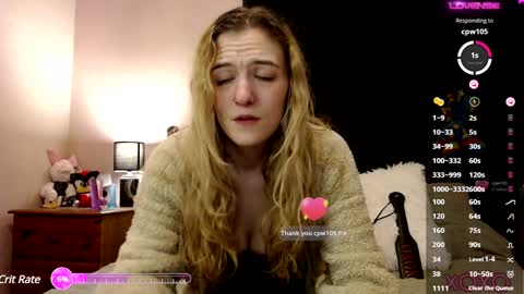 Snapshot of xelliee_rosex chatting on 12-16-24, 06:10 EllieeRose online show from 12-16-24, 06:10