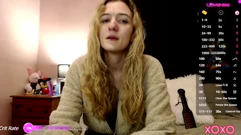 Snapshot of xelliee_rosex chatting on 12-16-24, 07:21 EllieeRose online show from 12-16-24, 07:21