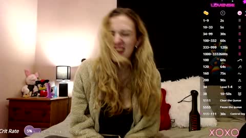 Snapshot of xelliee_rosex chatting on 12-16-24, 10:24 EllieeRose online show from 12-16-24, 10:24
