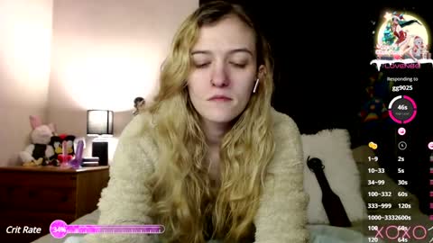 Snapshot of xelliee_rosex chatting on 01-05-25, 12:31 EllieeRose online show from 01-05-25, 12:31