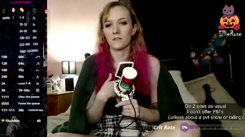 Snapshot of xelliee_rosex chatting on 03-18-26, 08:01 EllieeRose online show from 03-18-26, 08:01