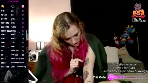 Snapshot of xelliee_rosex chatting on 03-19-26, 10:03 EllieeRose online show from 03-19-26, 10:03