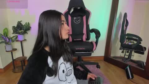 Kanae. online show from 01-15-26, 04:11