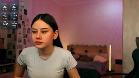 Evashort hair and Olivia long hair online show from 02-09-26, 01:04