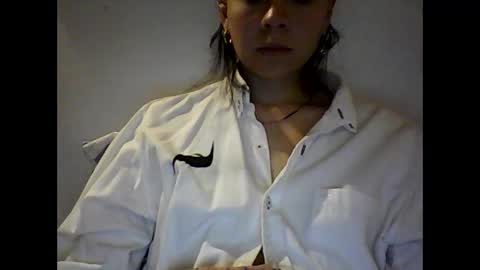 Snapshot of xfasita chatting on 10-27-25, 03:21 xfasita online show from 10-27-25, 03:21