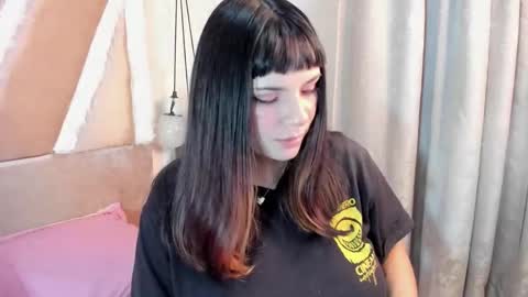 Snapshot of xhinata_hyugaxx chatting on 10-15-25, 11:38 hinata online show from 10-15-25, 11:38