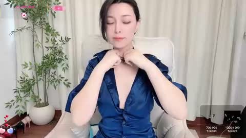 XI online show from 06-18-26, 11:53
