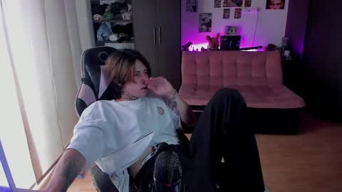 xIce Boy online show from 05-13-26, 07:33