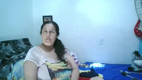 Snapshot of xime5144838 chatting on 02-26-26, 11:37 Ximena online show from 02-26-26, 11:37