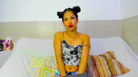 Snapshot of ximena__1 chatting on 02-02-25, 04:26 XIMENA 1 online show from 02-02-25, 04:26
