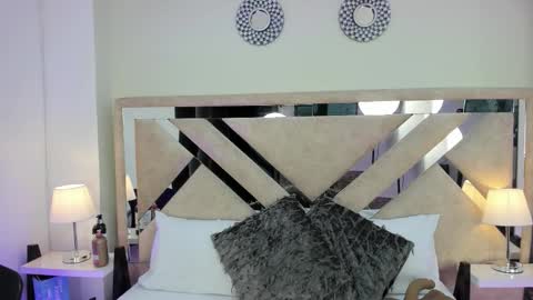 Snapshot of ximena_vasquez8 chatting on 03-16-26, 03:01 Xime online show from 03-16-26, 03:01