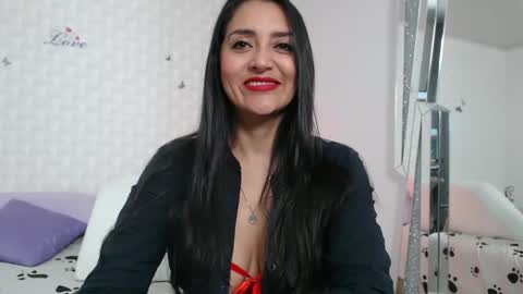 Snapshot of ximenaa_suarez chatting on 01-29-25, 03:44 ximena suarez online show from 01-29-25, 03:44