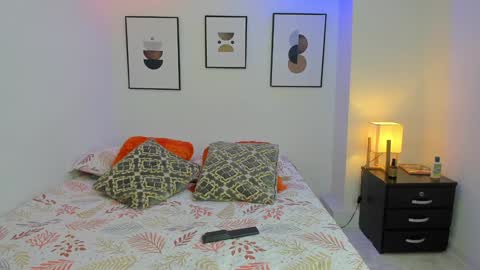 ximenasalazar online show from 12-20-24, 10:49
