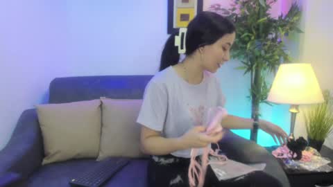 ximenasalazar online show from 12-23-24, 10:53