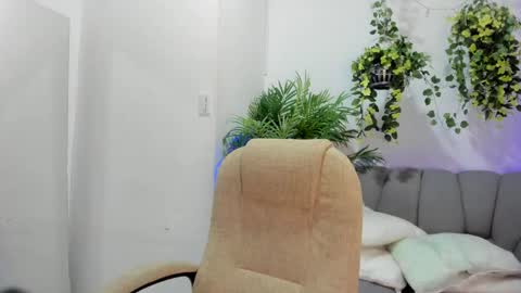 ximenasalazar online show from 09-10-25, 10:48