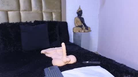 ximena online show from 02-03-25, 05:07