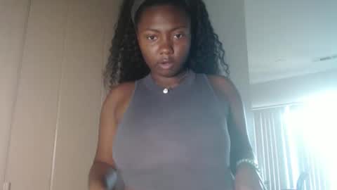 Snapshot of ximora212 chatting on 03-14-26, 01:27 Ximora online show from 03-14-26, 01:27