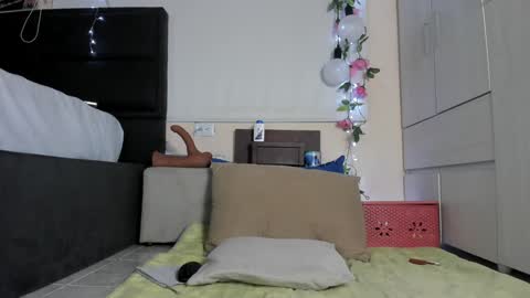 Snapshot of ximtia_xs chatting on 01-09-25, 12:30 ximtia online show from 01-09-25, 12:30