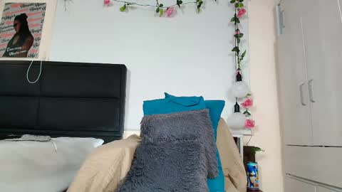 Snapshot of ximtia_xs chatting on 03-06-25, 04:49 ximtia online show from 03-06-25, 04:49