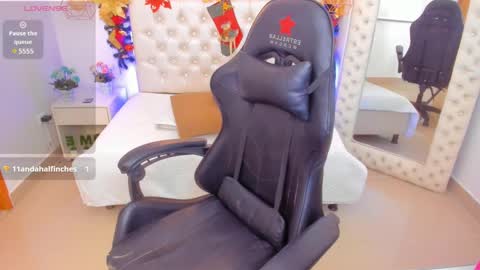 xiomara_cortes online show from 12-15-24, 07:31
