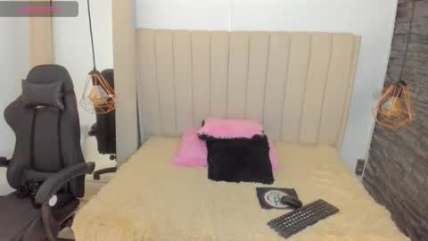 xiomara_cortes online show from 10-08-25, 12:58