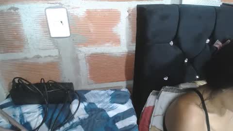 xiomi705825 online show from 10-21-25, 02:12