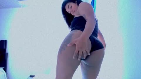Snapshot of xiomy_winklar chatting on 12-18-24, 03:22 xiomy winklar online show from 12-18-24, 03:22
