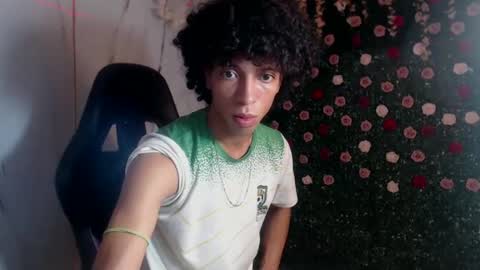 Snapshot of xion_ez chatting on 10-19-25, 08:42 xion_ez online show from 10-19-25, 08:42