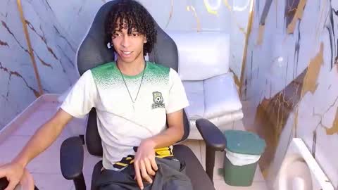 Snapshot of xion_ez chatting on 02-20-26, 07:36 xion_ez online show from 02-20-26, 07:36